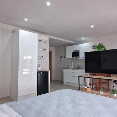 Pensio Torrent 3* L' Escala