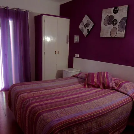 Pensio Torrent 3* L' Escala