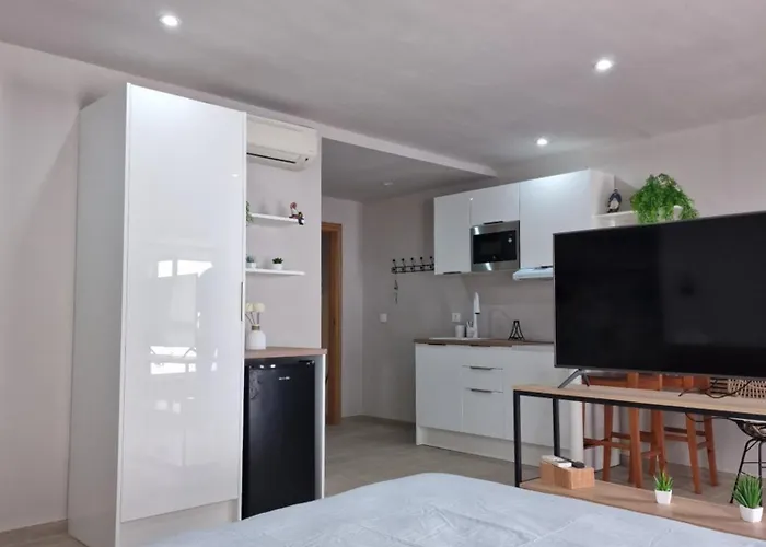 Pensio Torrent 3* L' Escala